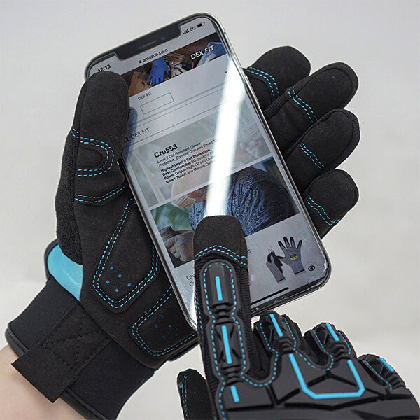 Using a smartphone without the hassle of taking off the gloves and sacrificing protection thanks to the Mechanic Impact Resistant Gloves MG310