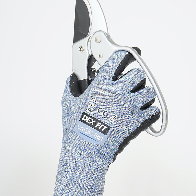 Load image into Gallery viewer, Using the Level 4 Cut Resistant Gloves Cru553 Thin  while holding pruning shears without worry and difficulties because of its ultimate protection, comfort, and lightness.
